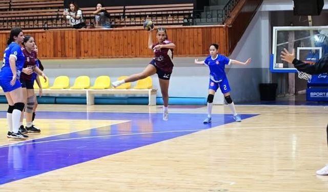 Hentbolda U16 start aldı