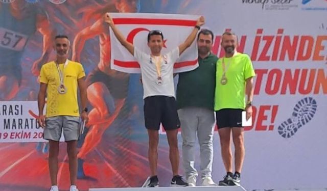 Hakan Tazegül, 17. Uluslararası Tarsus Yarı Maratonu’nda birinci oldu