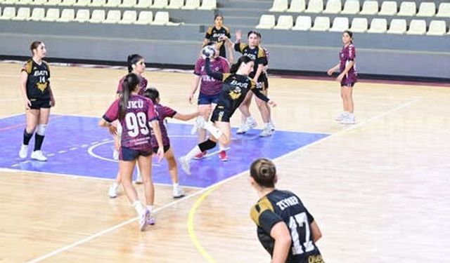 Hentbol U18’de Play–Off zamanı