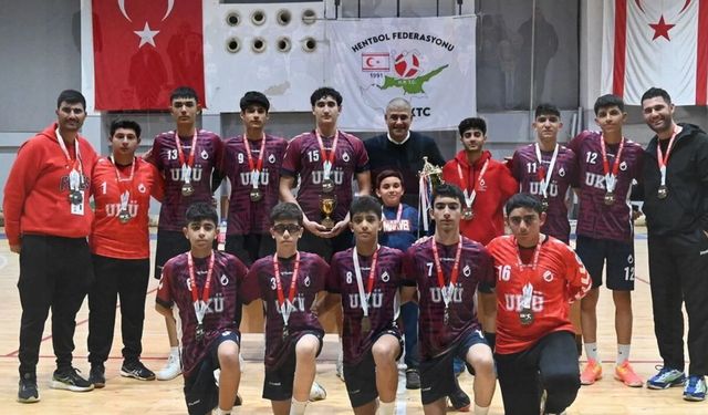U18’de şampiyon DİGEM ve UKÜ