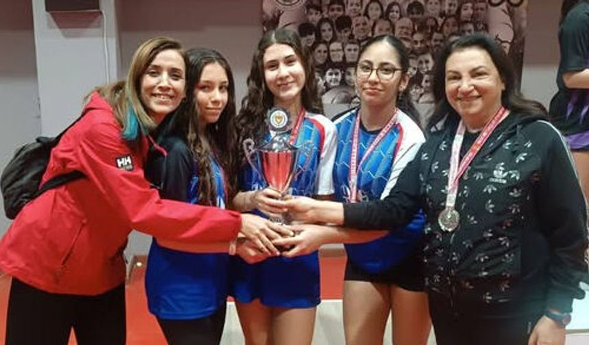 19 Mayıs TMK’dan masa tenisinde ikincilik