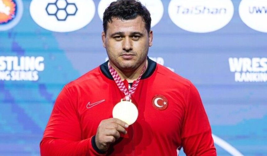 Rıza Kayaalp mindere altınla döndü!