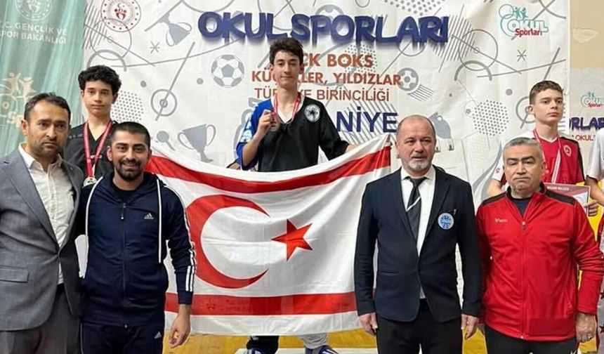 Kickboksta Büyük Gurur: Türker Eren Öney Türkiye Şampiyonu