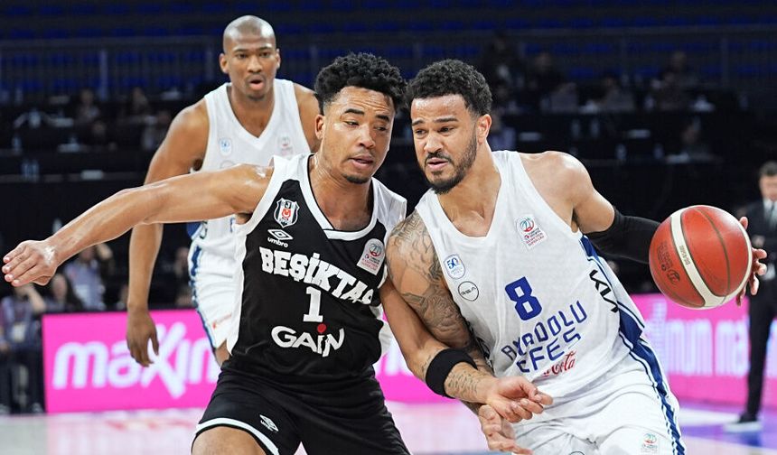 Anadolu Efes, Beşiktaş'ı devirdi!
