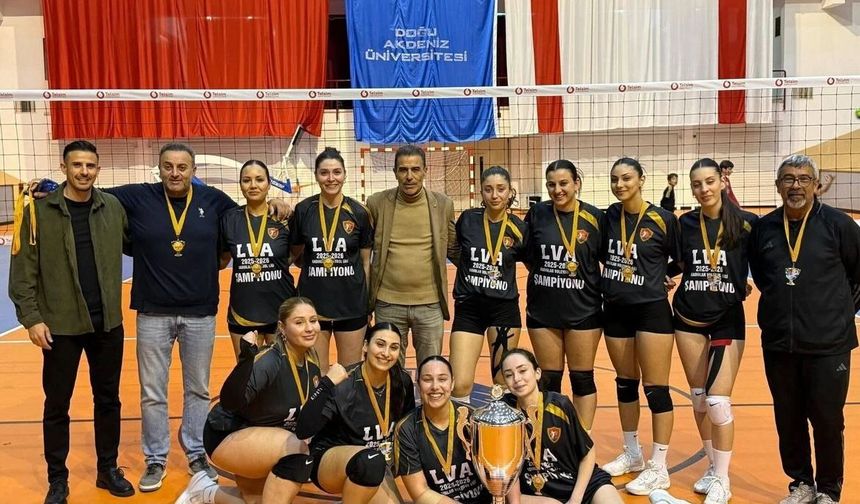 Koop Bank LVA şampiyonluğa uzandı!