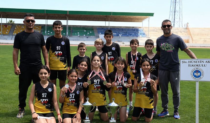 Atletizm finallerinde Şht. Hüseyin Akil’den duble şampiyonluk