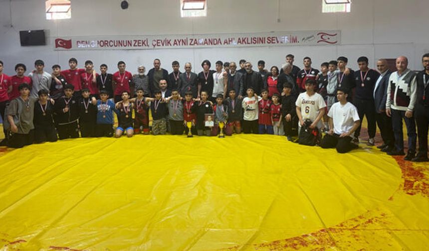 Bilal İneci anısına güreş şöleni Lefkoşa’da gerçekleşti
