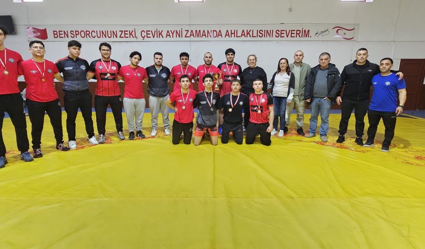 Minderde büyük heyecan, zirvede LİGİK