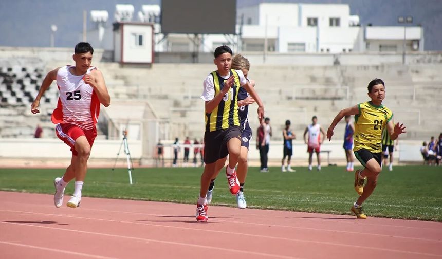 Ortaokullu Yıldızlar Sahne Aldı! Zirve Belli Oldu
