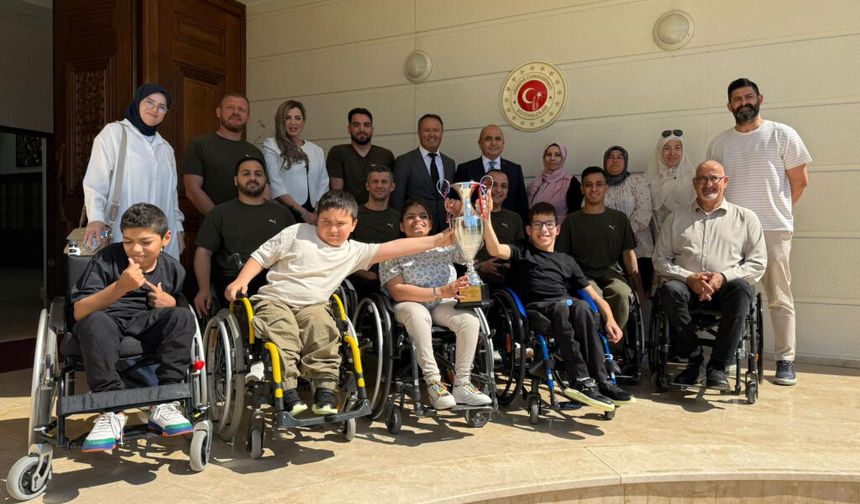 Vakıflar Takımı’ndan Başçeri’ye ziyaret