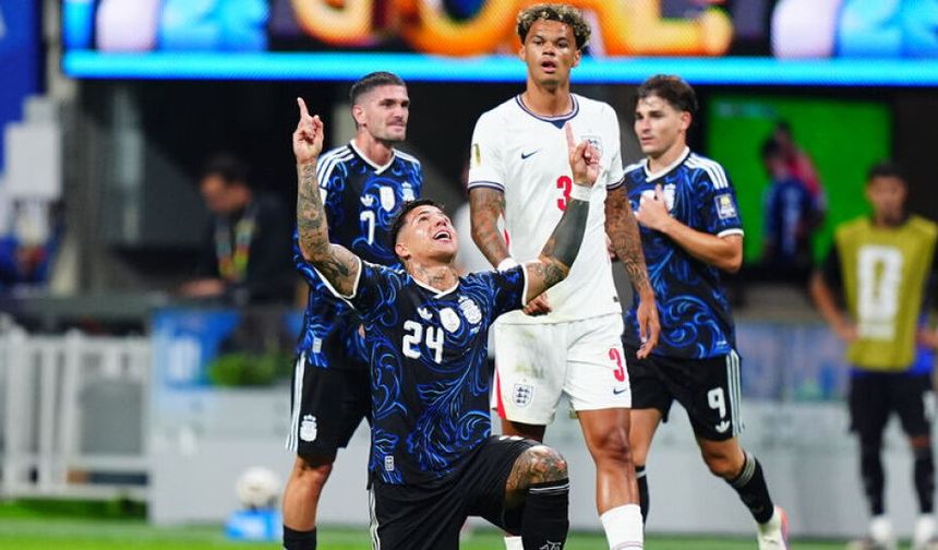 Arjantin, İngiltere'yi geçti! Finalin dili İspanyolca