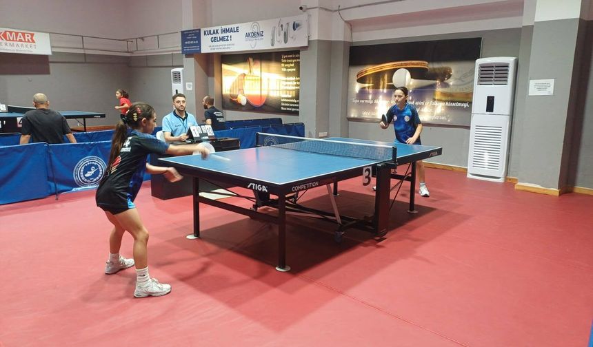 Nazlime Sporcuoğlu Turnuvası'nda ödüller sahiplerini buldu