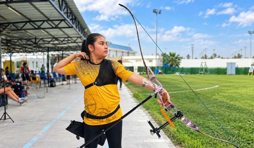 Okçulukta sezonun son yarışında genç sporcular kürsüye çıktı