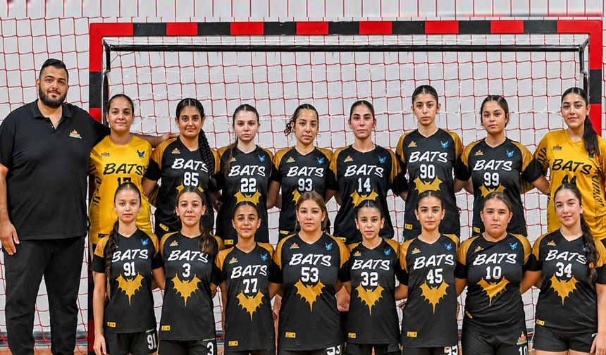 U16 Hentbol Ligi'nde Esentepe ve DİGEM'den farklı galibiyet
