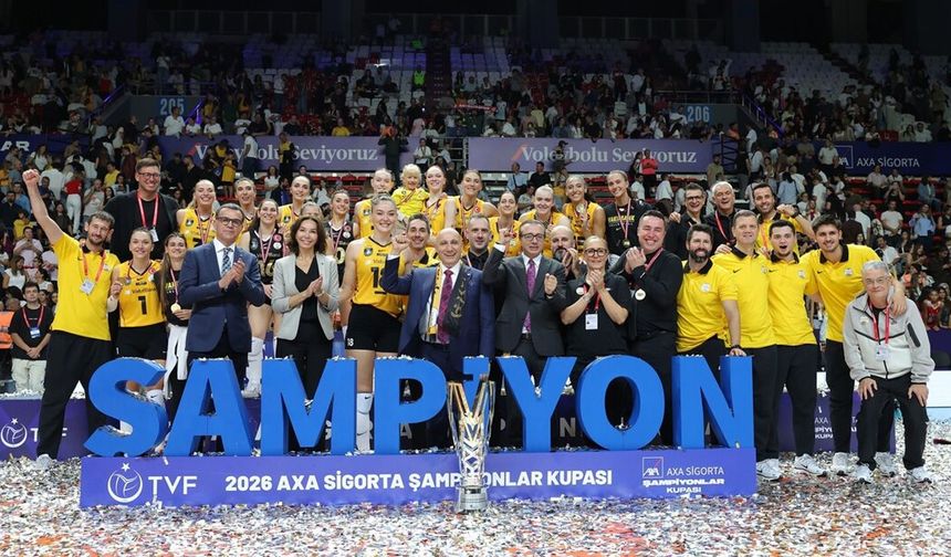VakıfBank, Eczacıbaşı'nı 3-2 yenerek Şampiyonlar Kupası'nı kazandı
