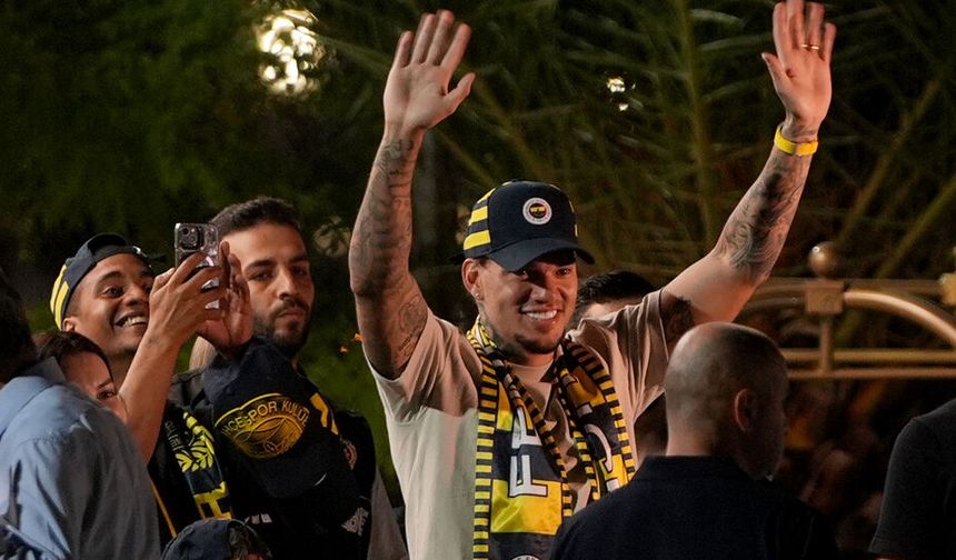 Ederson, Fenerbahçe'nin 10. yabancı kalecisi oldu