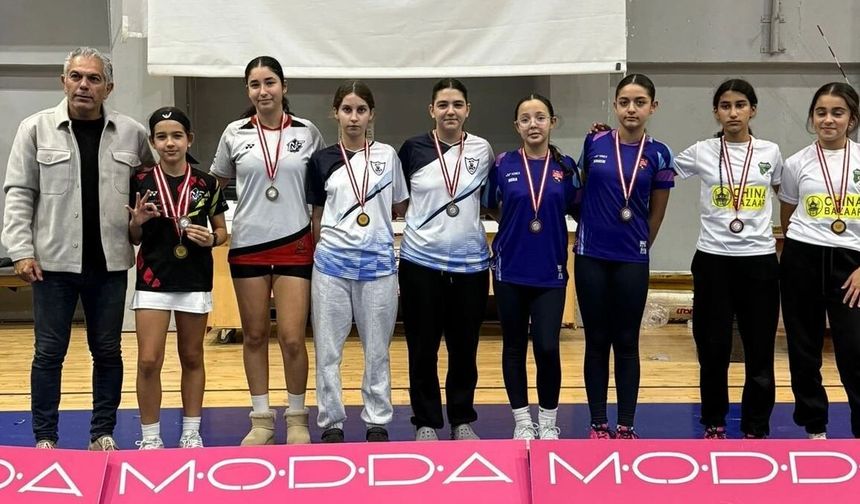 U15 Badminton Turnuvası yapıldı