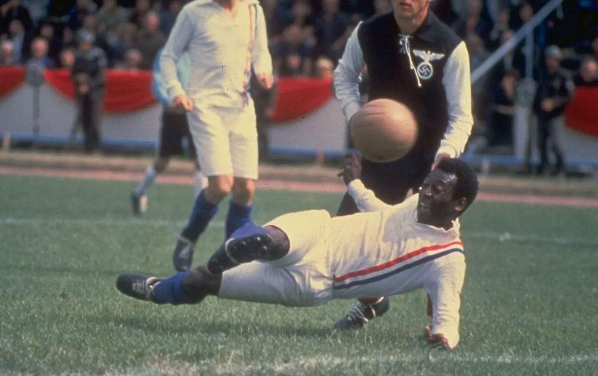 Zafere Kaçış Pele