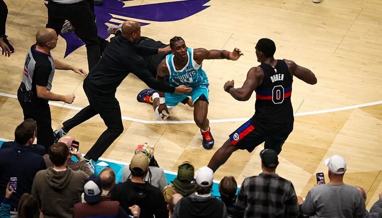 Charlotte Hornets Ile Detroit Pistons