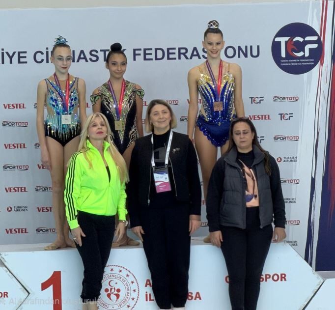 Su Karasoy’dan Türkiye Üçüncülüğü