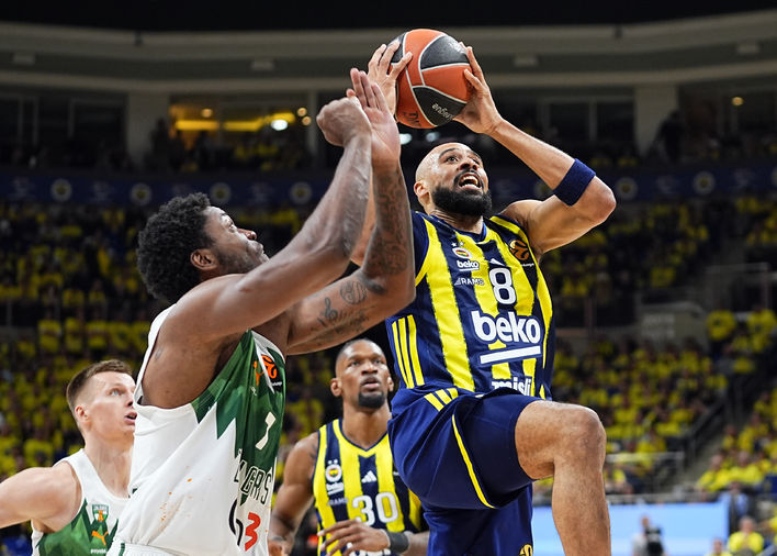 Final Four Yolunda Büyük Adım