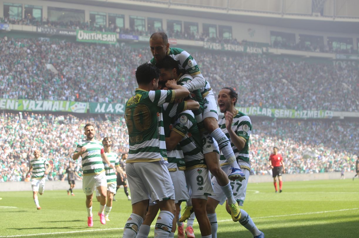 Timsah Kükredi, 1. Lig Bileti Geldi! 1