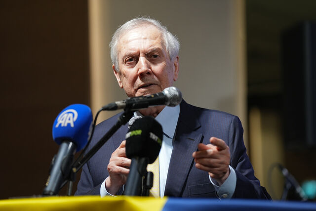Aziz Yıldırım 2