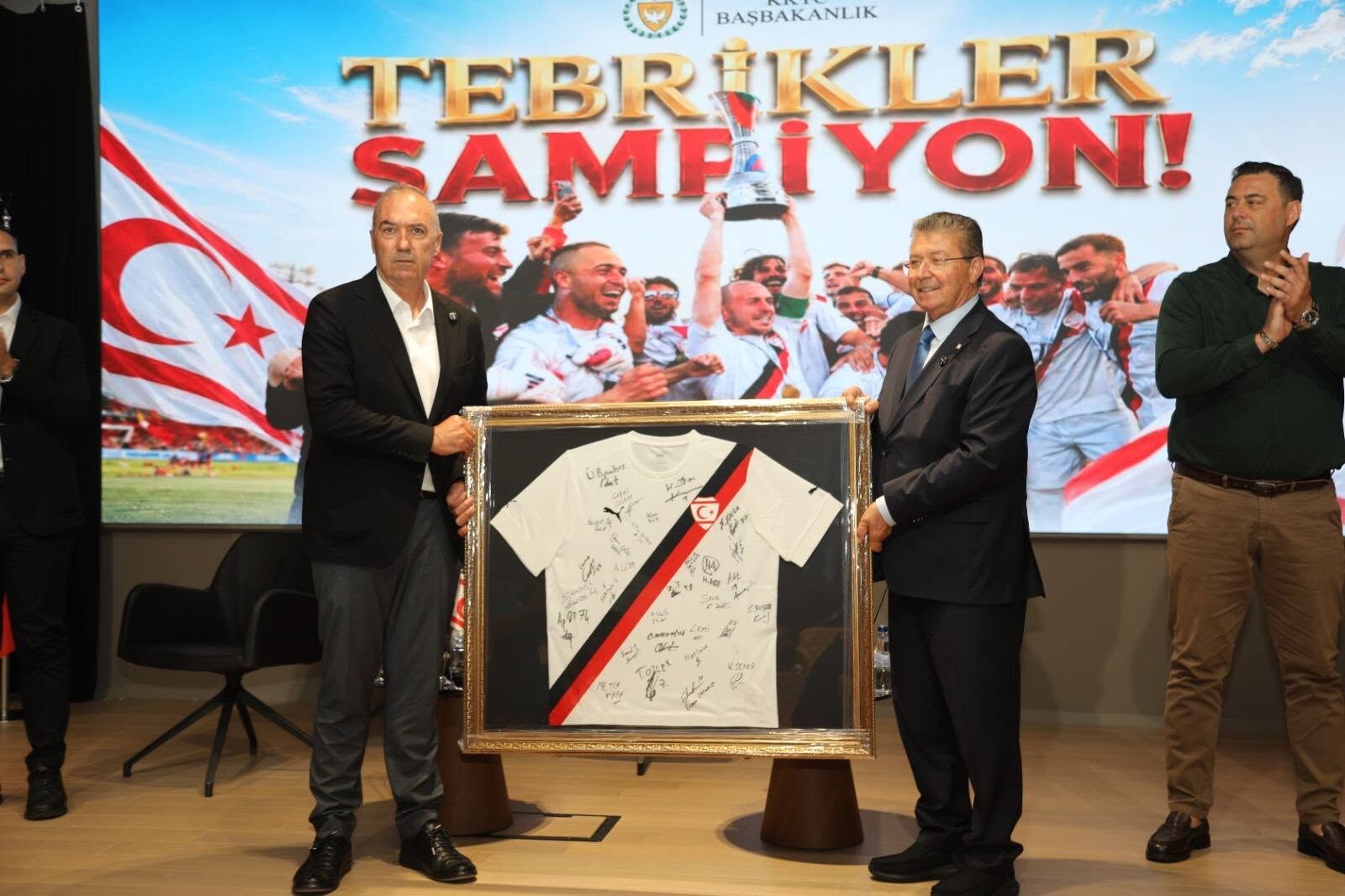 Başbakan Üstel Halkımızın Özlediği Zafer Geldi 3