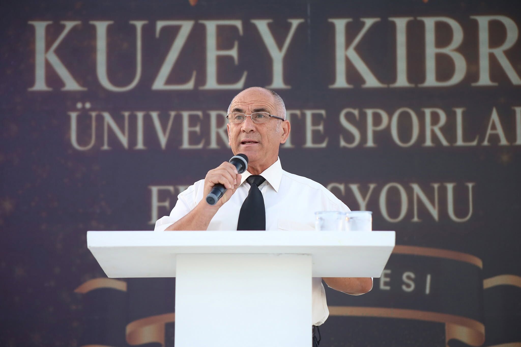 Bilbay Geceyatmaz