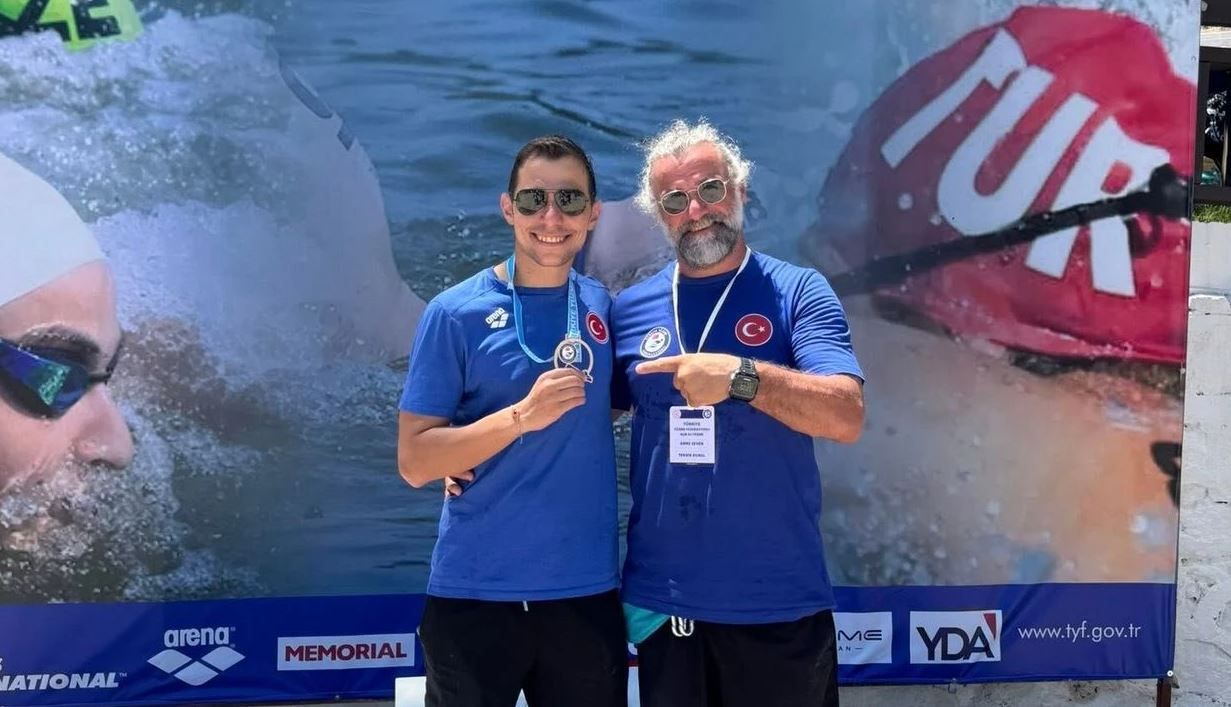 Doğukan Ulaç’tan Altın Kulaç