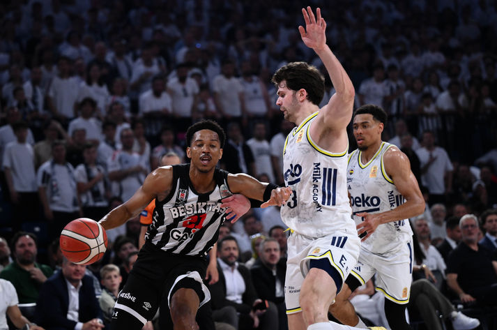 Fenerbahçe Beko Deplasmanda Kazandı, Seride Öne Geçti 2