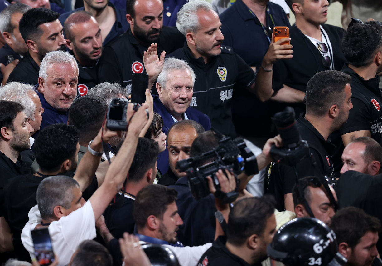 Fenerbahçe'de Aziz Yıldırım Yeniden Başkan Seçildi 1