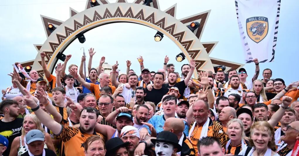 Hull City'nin Premier Lig Coşkusu Antalya'ya Taşındı 1