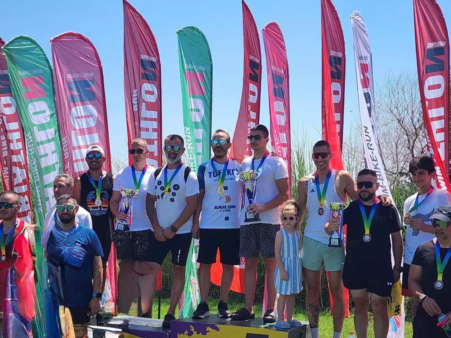 İskele'de Sezonun Ilk Olimpik Triatlonu Tamamlandı 1