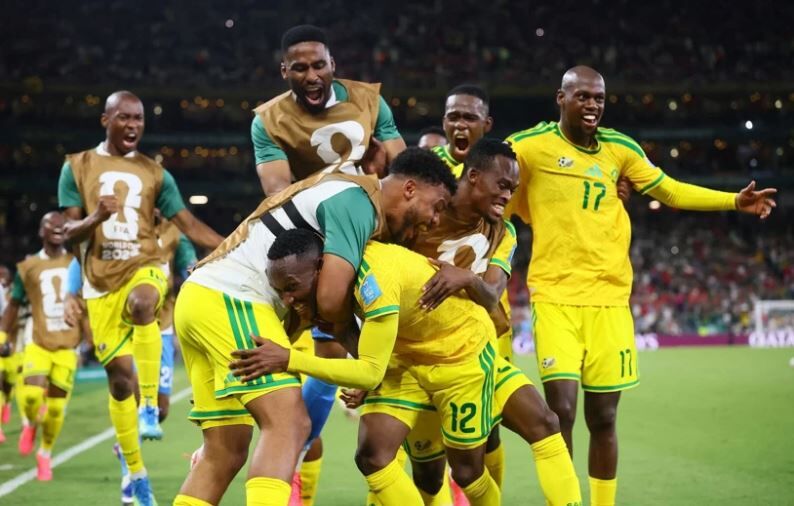 Maseko Attı, Güney Afrika Tarihe Geçti 1