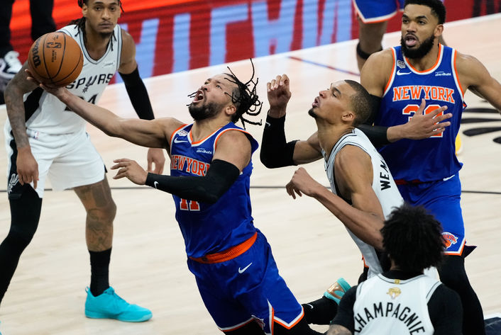 Nba'de Yarım Asırlık Hasret Sona Erdi, Knicks Şampiyon 1