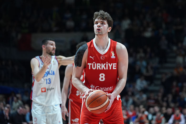 12 Dev Adam Bosna Hersek'i Devirip Liderliği Garantiledi 3
