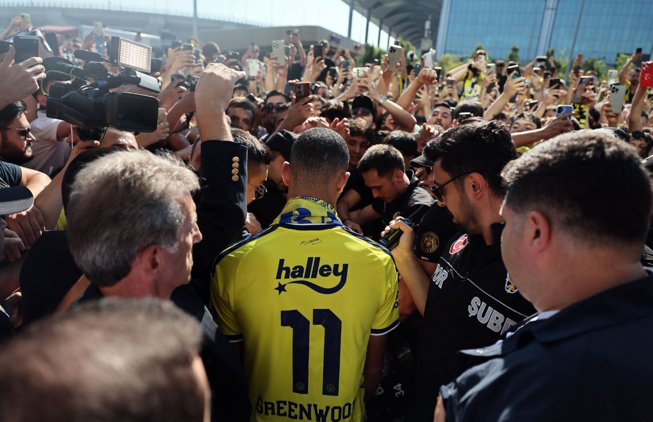 Fenerbahçe'den Mason Greenwood'a Görkemli Karşılama-1