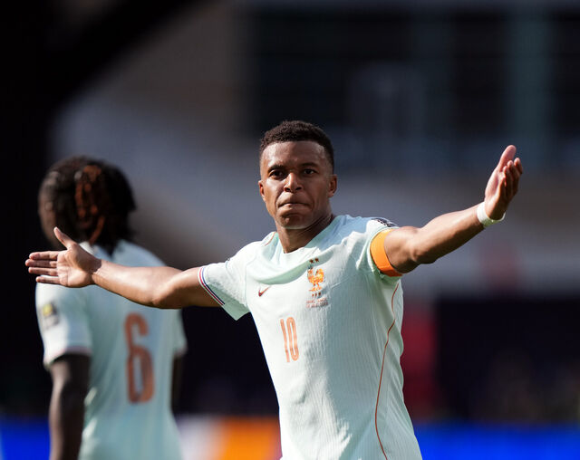 Kylian Mbappe-3