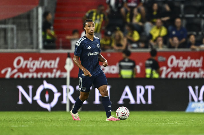 Nathan Aké Ilk Maçında, Fenerbahçe Lask'ı Geçti 3