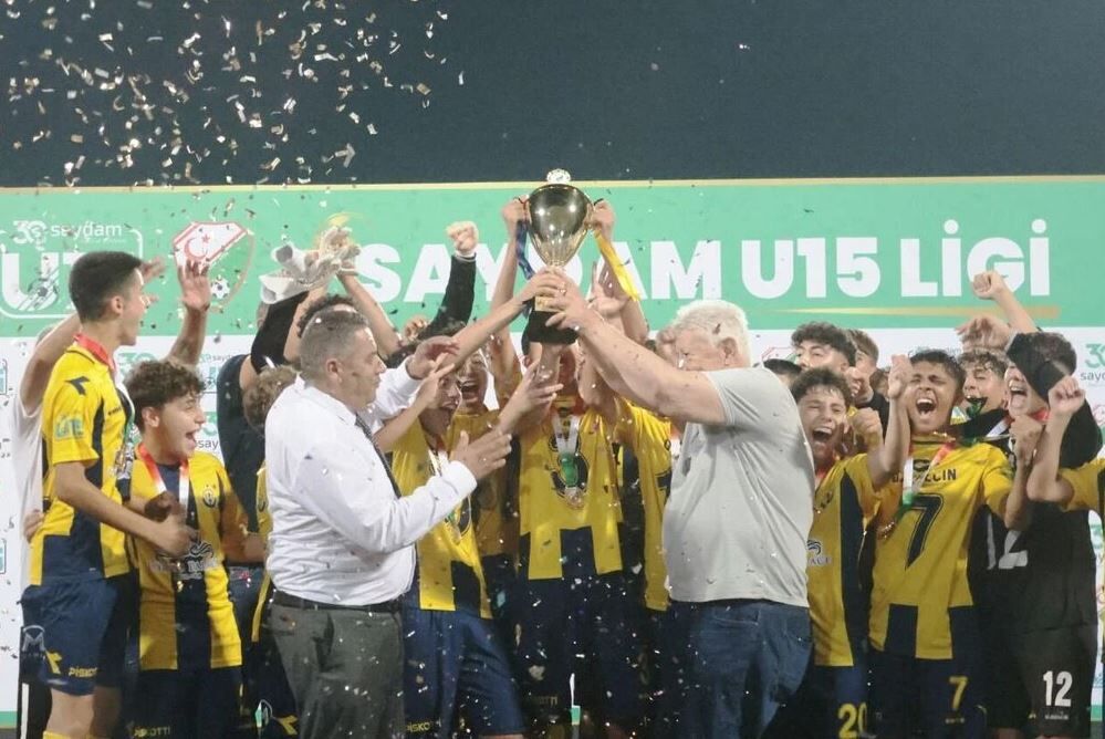 Saydam U15 Ligi Kupası Doğan Türk Birliği'nin!