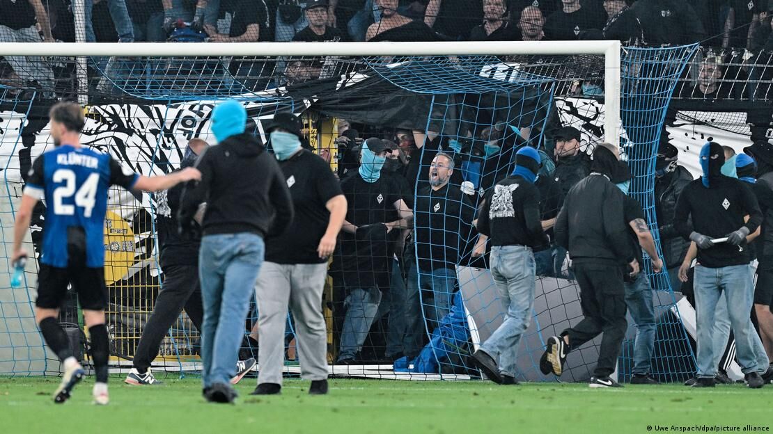 Almanya'da Derbi Şiddeti! 120 Dakikada 120 Kişi Yaralandı 1