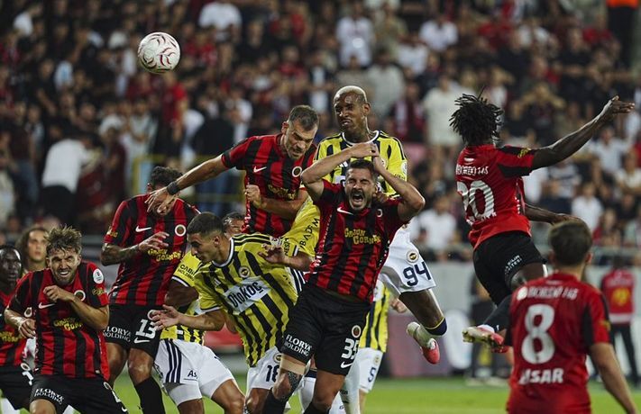 Fenerbahçe 10 Yıl Sonra Bir Ilki Yaşadı! 1