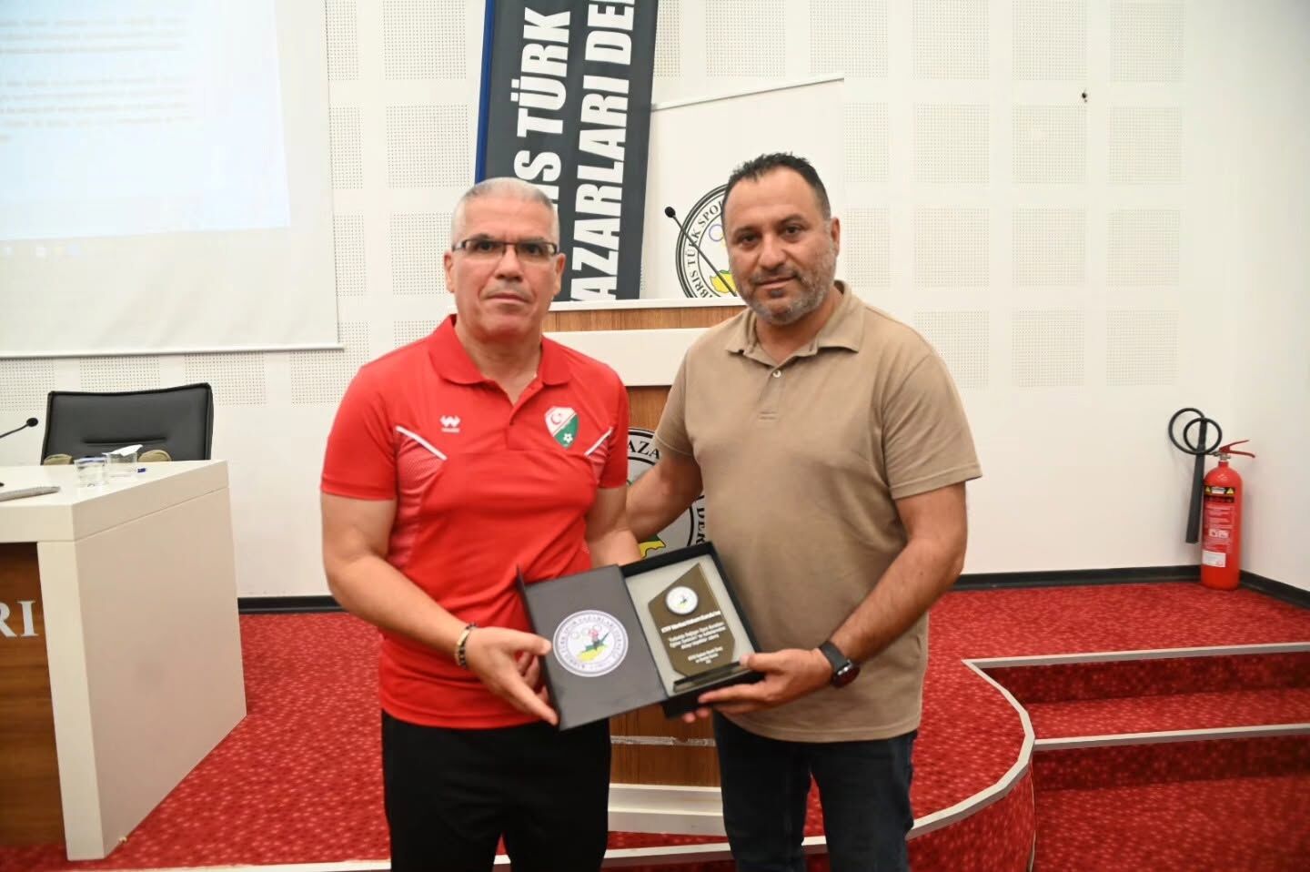 Futbolda Değişen Oyun Kuralları Spor Yazarlarına Anlatıldı 2