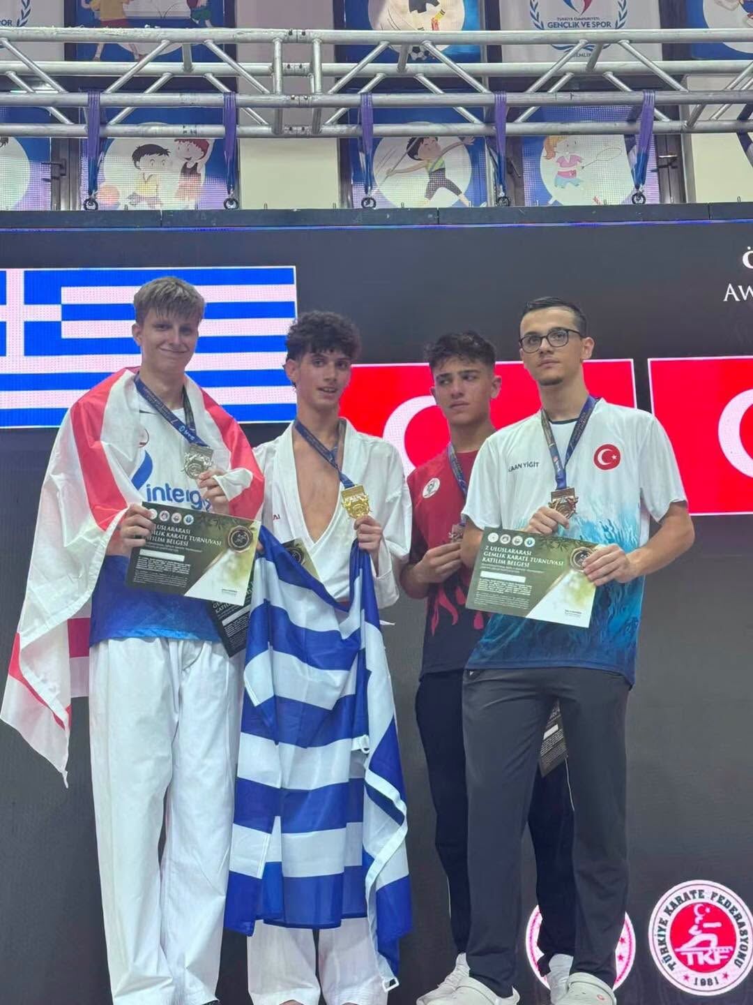 Gemlik Karate Turnuvası’nda Shobudo Shotokan Rüzgarı Esti 4