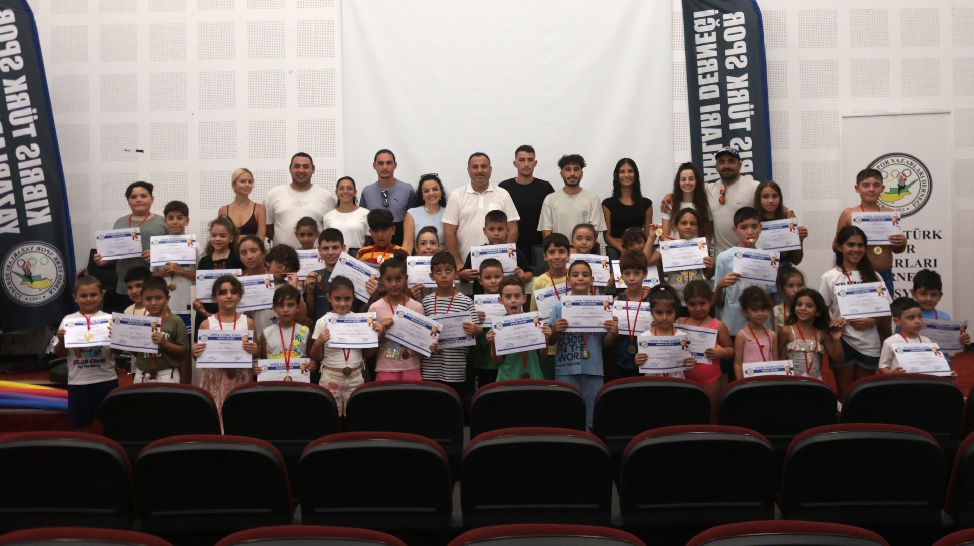 Ktsyd'de Yüzme Gururu! Geleceğin Yüzücüleri Ödüllendirildi