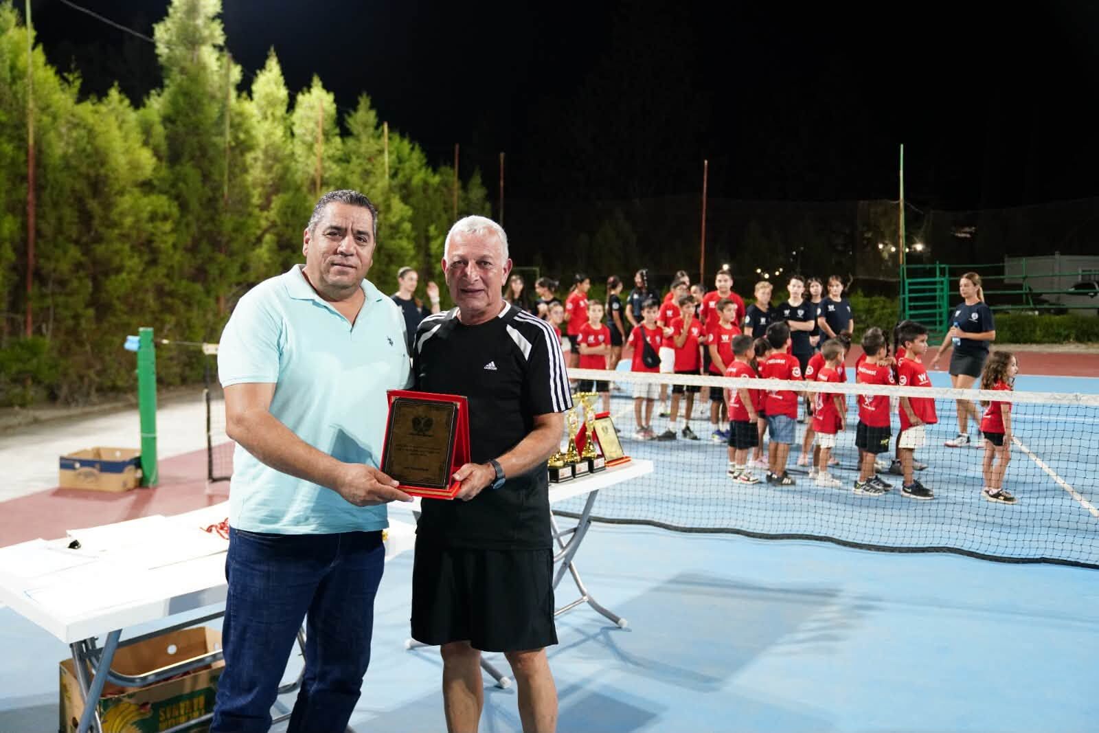 Lefke Şenlikleri’nde Tenis Heyecanı Ödül Töreniyle Sona Erdi 4