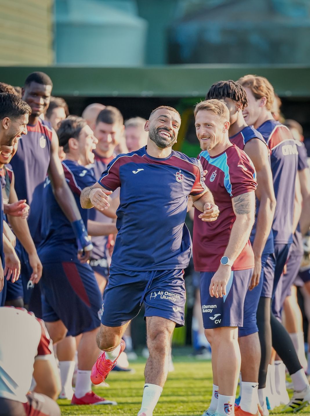 Salah, 30 Bin Taraftar Önünde Trabzonspor'a Imza Attı 4
