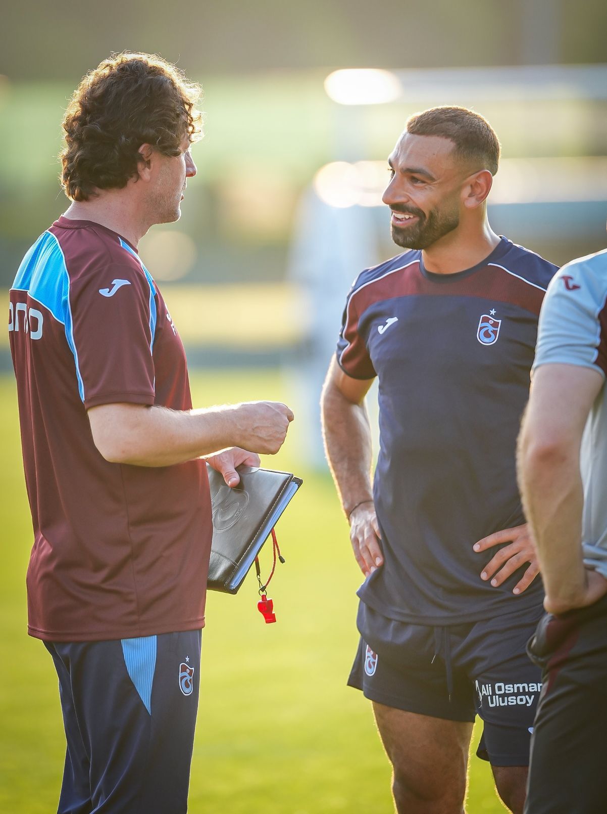 Salah, 30 Bin Taraftar Önünde Trabzonspor'a Imza Attı 5