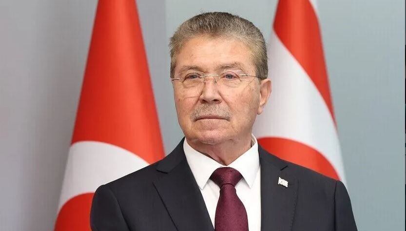 Ünal Üstel-1
